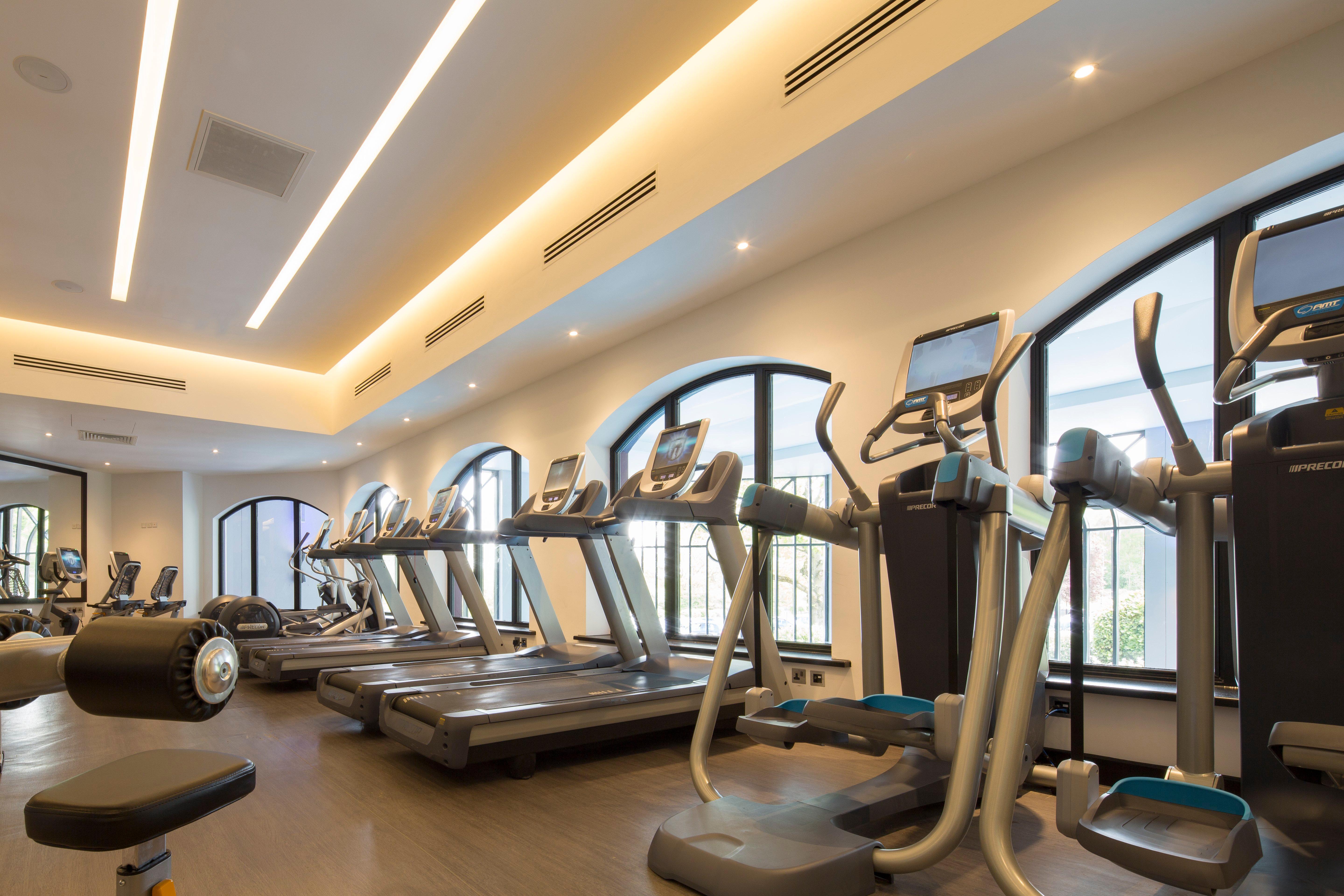 מלון ביקונספילד Crowne Plaza Gerrards Cross By Ihg מראה חיצוני תמונה