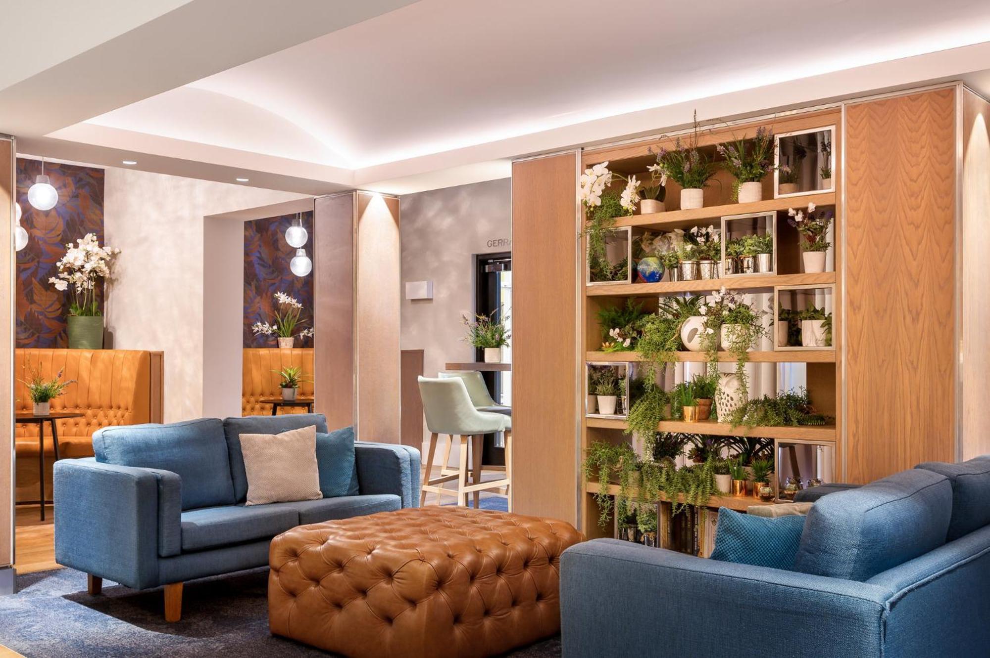 מלון ביקונספילד Crowne Plaza Gerrards Cross By Ihg מראה חיצוני תמונה